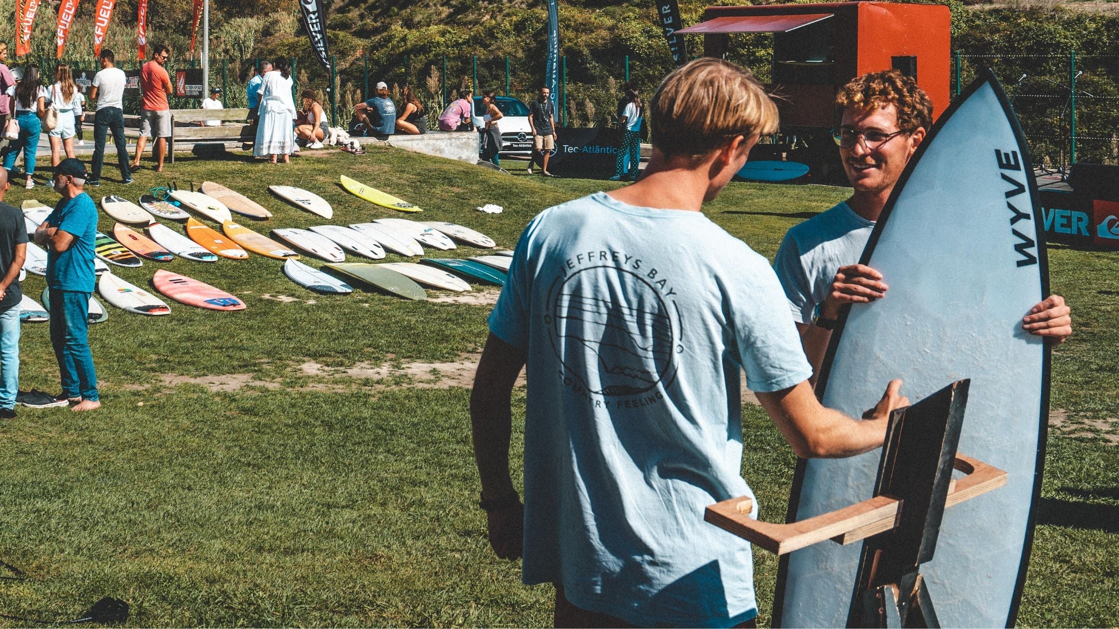 une journée de test pour essayer des planches de surf