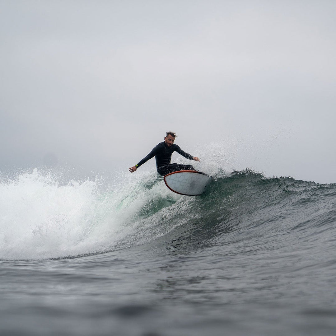 8309675950386_1684758579403_planche-surf-wyve-action-vague-Speeder