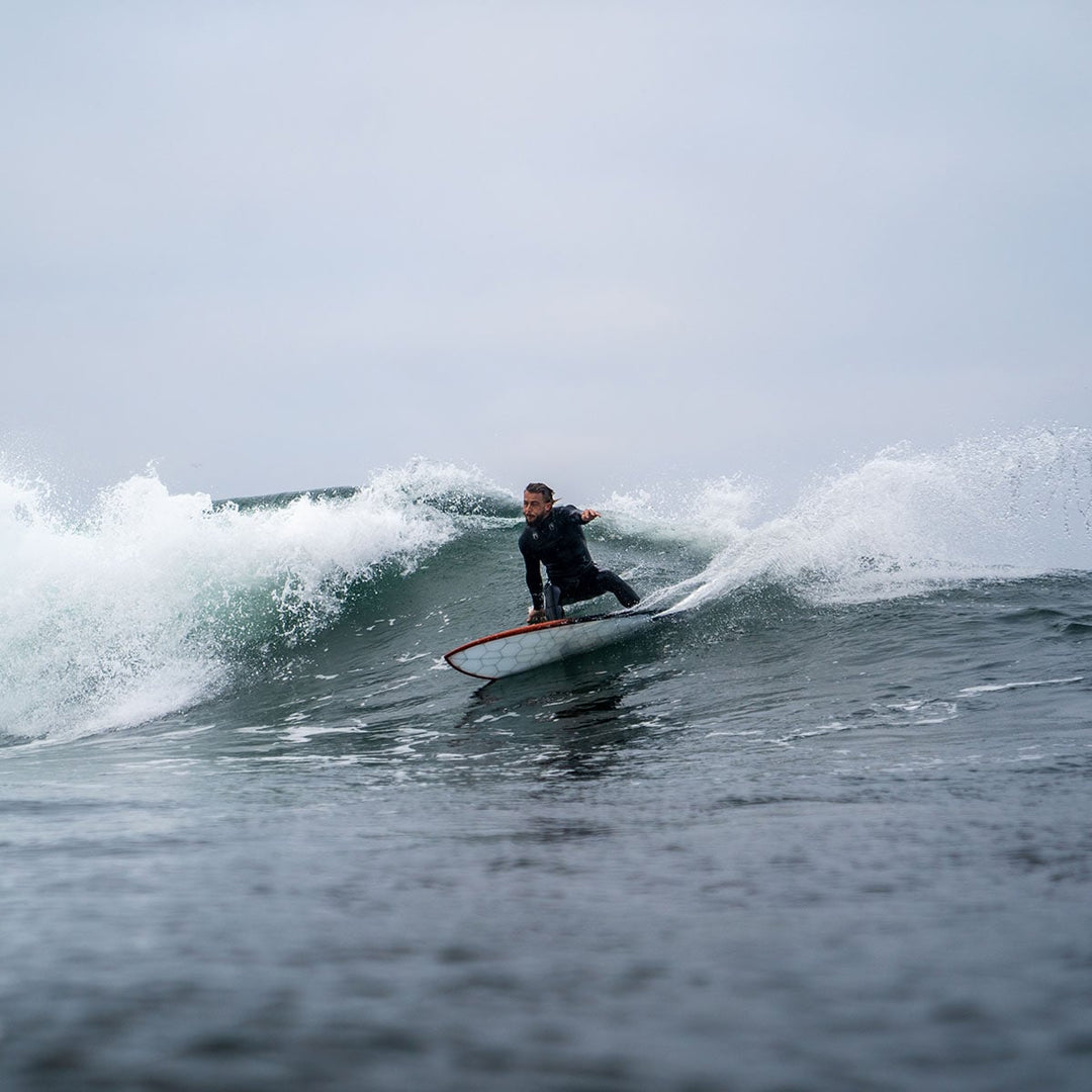 8309676212530_1684758416787_planche-surf-wyve-action-vague-Drop
