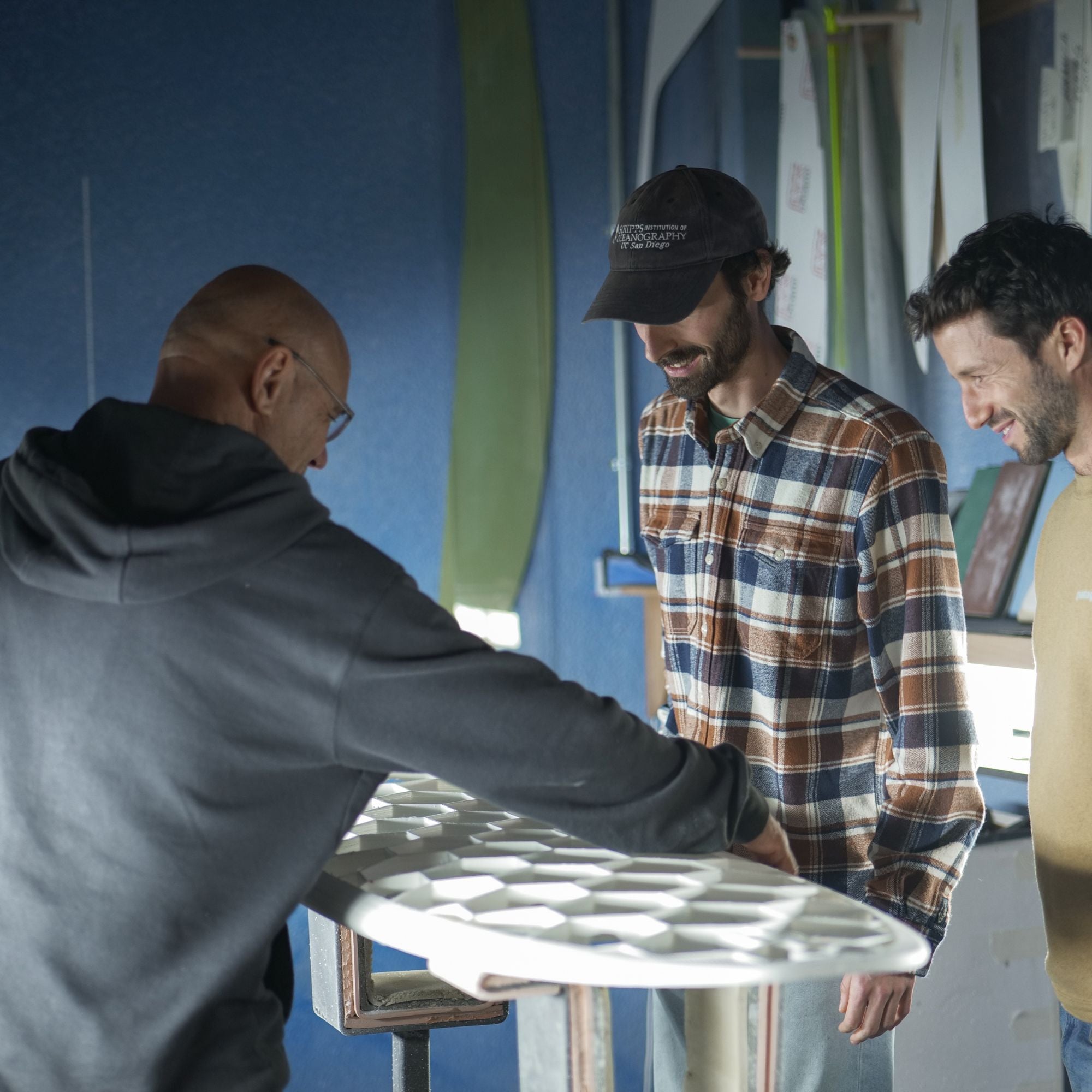 Planche de surf Wyve imprimée en 3D : pour une production plus précise et moins de déchets.